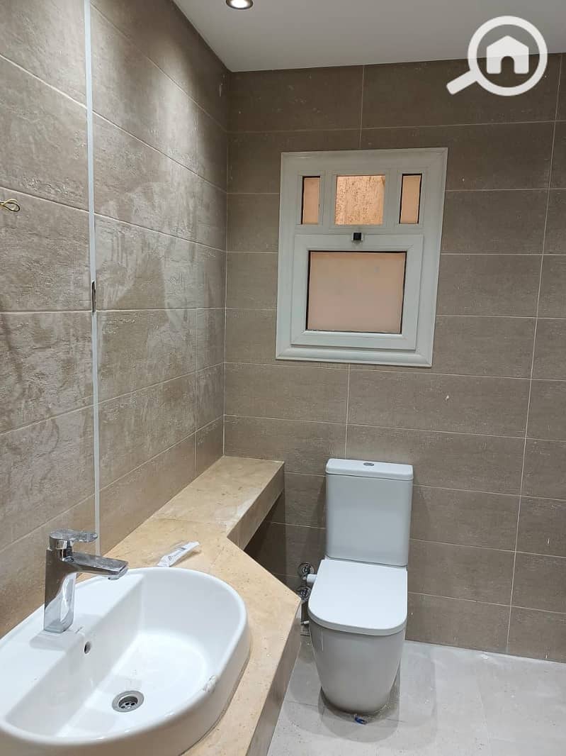 8 WhatsApp Image 2025-10-21 at 1.04. 15 PM (1). jpeg