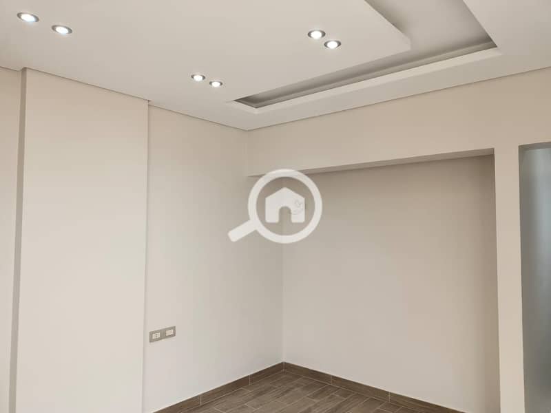 12 WhatsApp Image 2025-10-21 at 1.04. 11 PM (2). jpeg