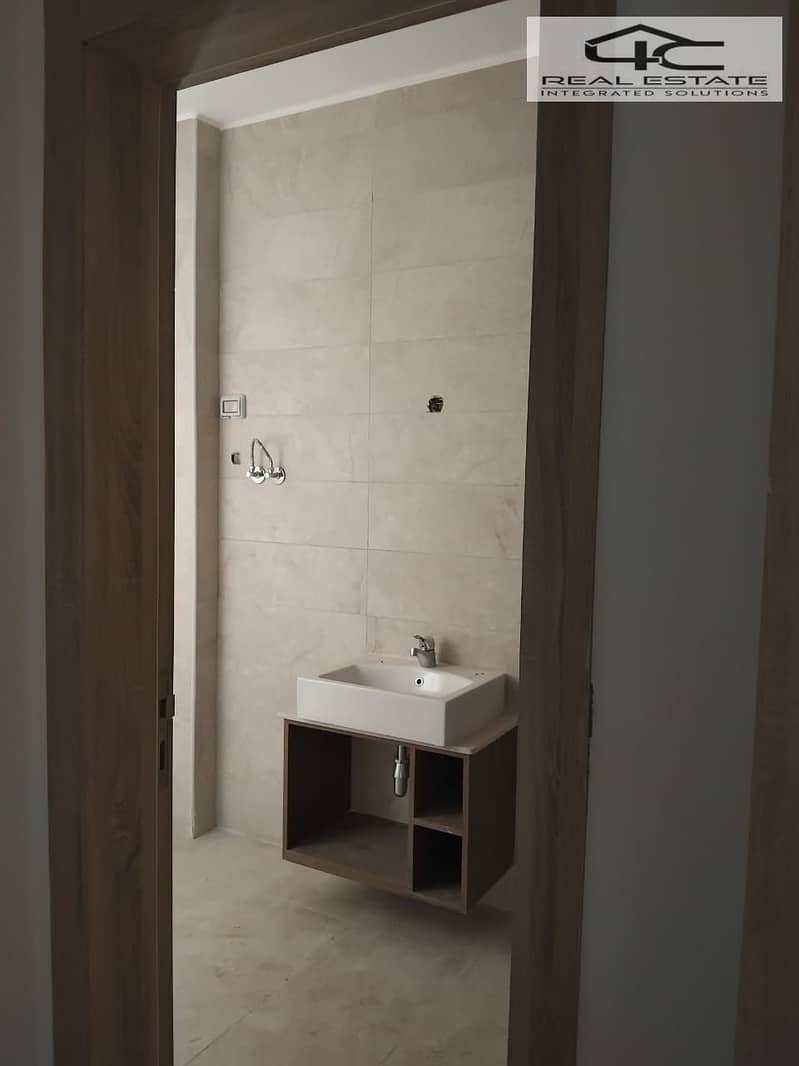 6 WhatsApp Image 2025-10-27 at 7.06. 26 AM. jpeg