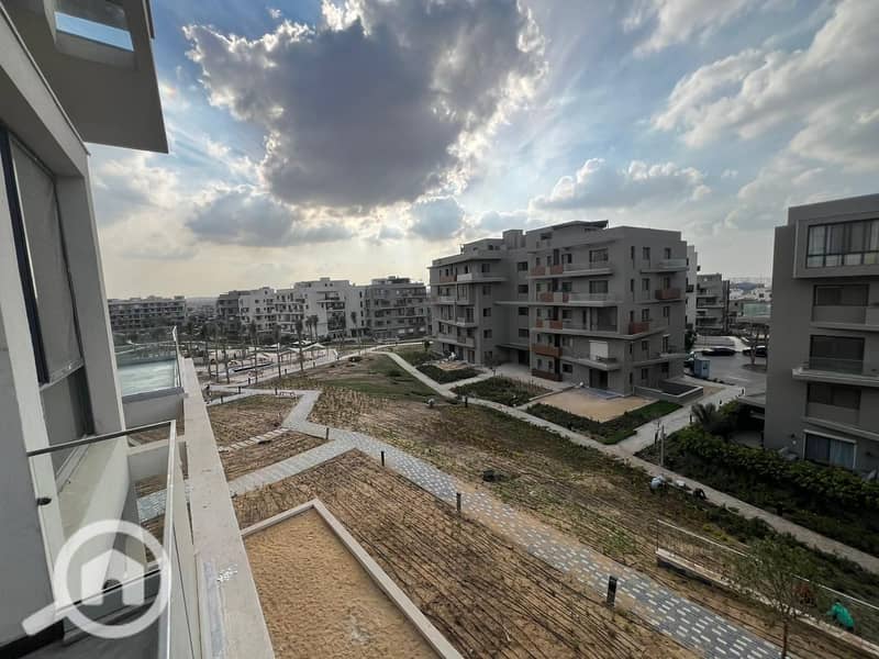 4 3c3a4e87-0b37-4c41-87ec-40df769cf956. jpeg