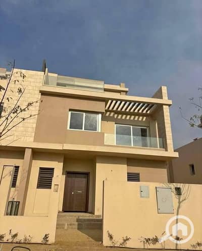 تاون هاوس 4 غرف نوم للبيع في 6 أكتوبر، الجيزة - 492001924_122218757702164258_7874810616255550780_n. jpg