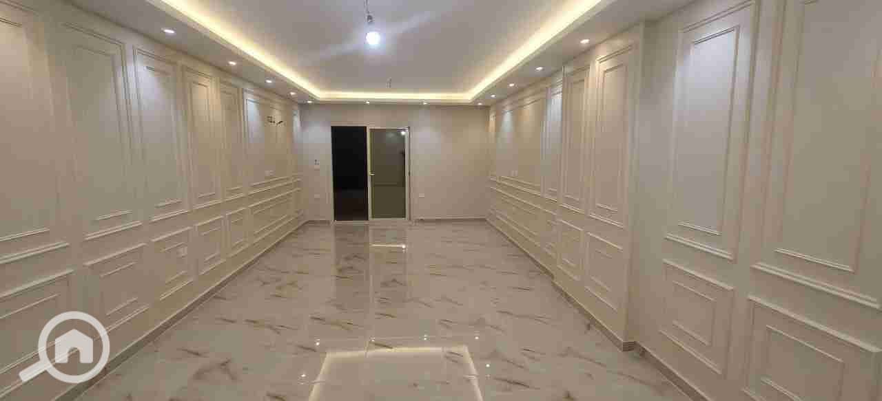 1000167693. jpg 1000167693. jpg