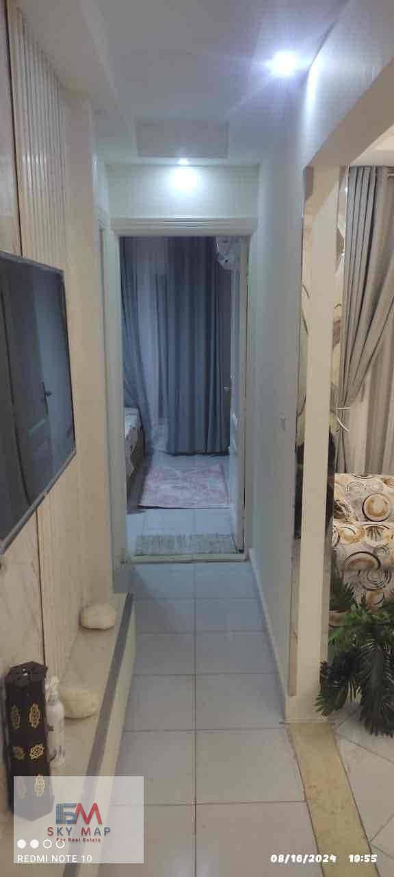 6 ff7bf43f-e1a6-4837-8e96-7b70b98cde3b. jpg