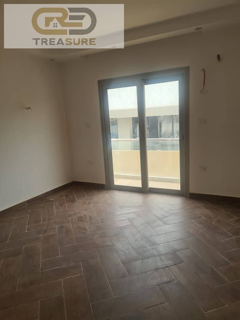 4 WhatsApp Image 2025-10-27 at 5.25. 36 PM. jpeg