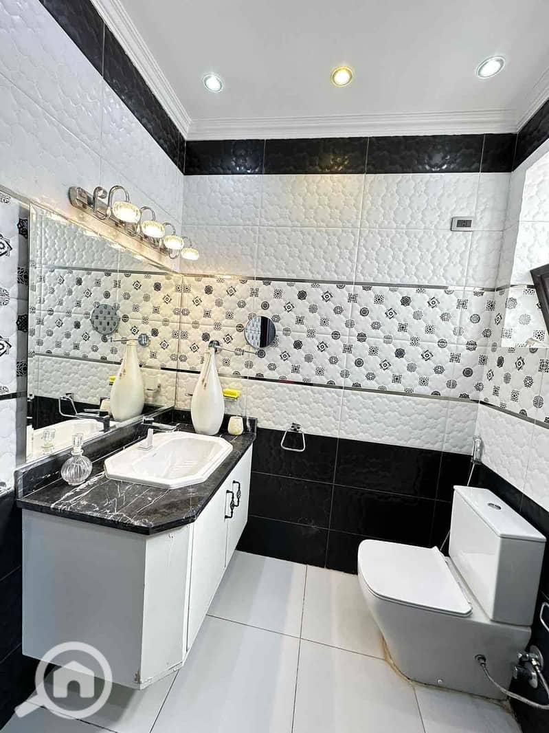 17 c8685d90-3b52-41d7-af5a-fc96d88fe570. jpg