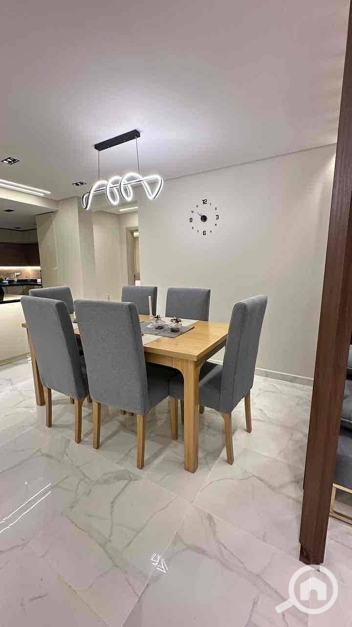 9 996408e4-455d-484c-8a5a-7e59ad45b48e. jpg