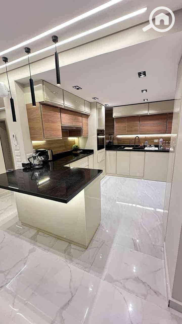 11 452ff2e9-09f7-4660-b6cc-8e61eaf1c3e4. jpg