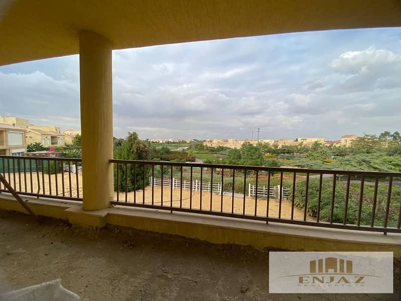 6 476d0f98-2570-45f9-b763-15f18b20f49b. jpg