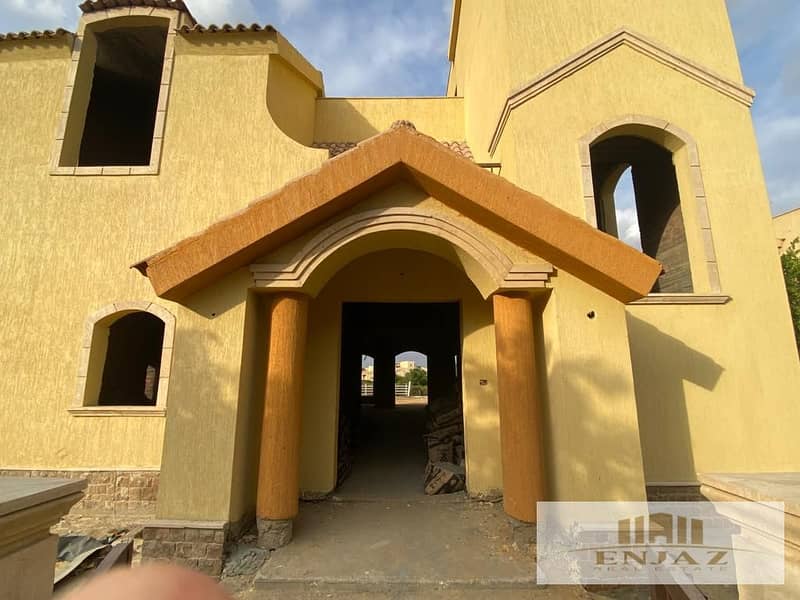 12 65217344-8a83-4499-a3ed-8f6e98abdf32. jpg