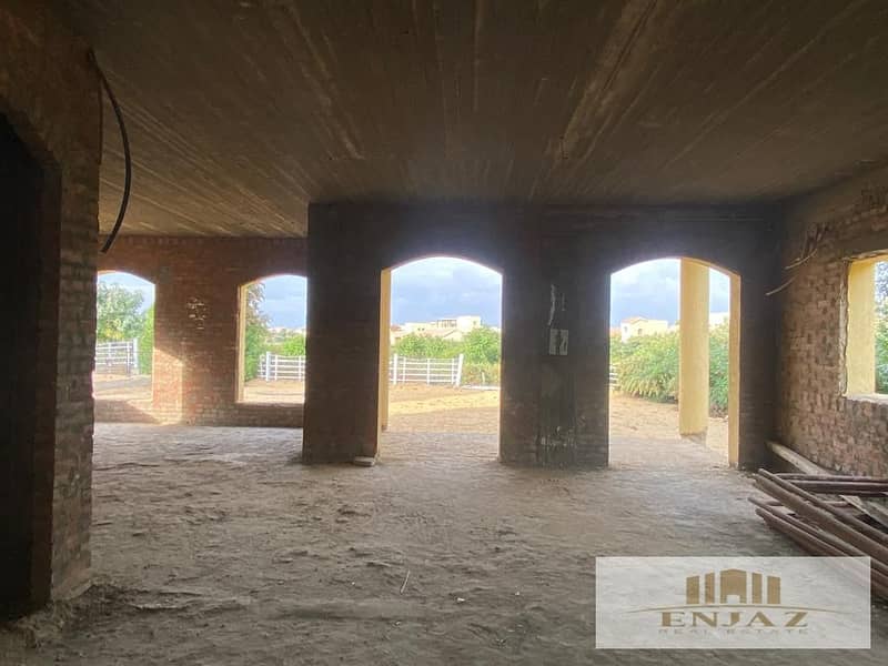 14 c4a308dd-7db3-49f8-95b7-25e8c0f42121. jpg