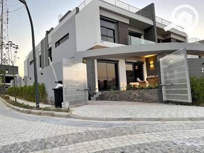 5 Bedroom Villa for Sale in New Cairo, Cairo - ppt5. jpg