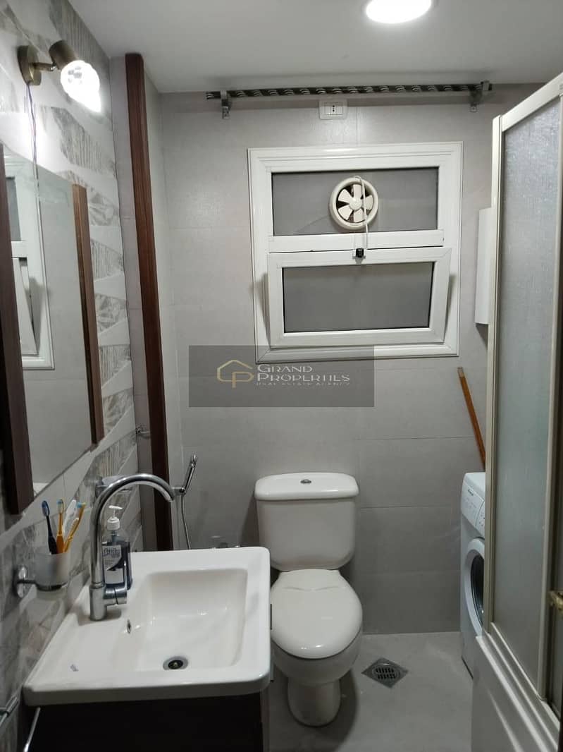 4 87f6e737-bce1-4d51-8c0b-9e7a4cf8978b. jpg