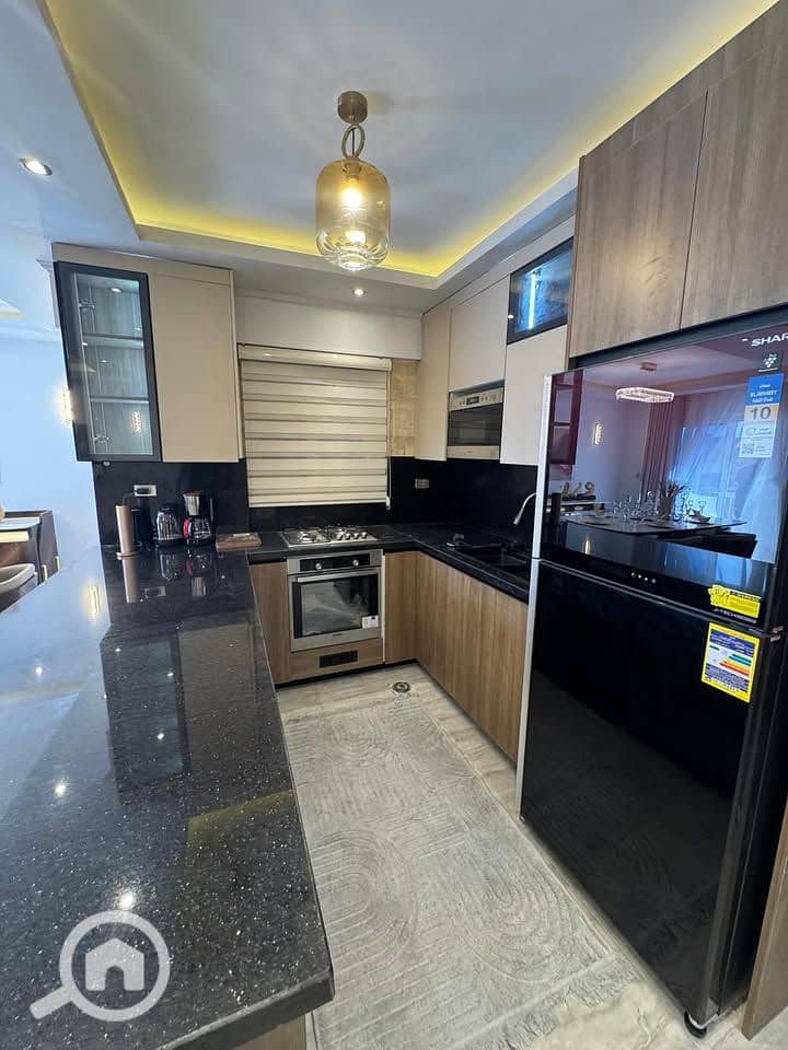 11 540045679_1132217175715238_6636376163470849047_n. jpg