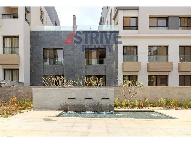 7 7136898-745dco. jpg