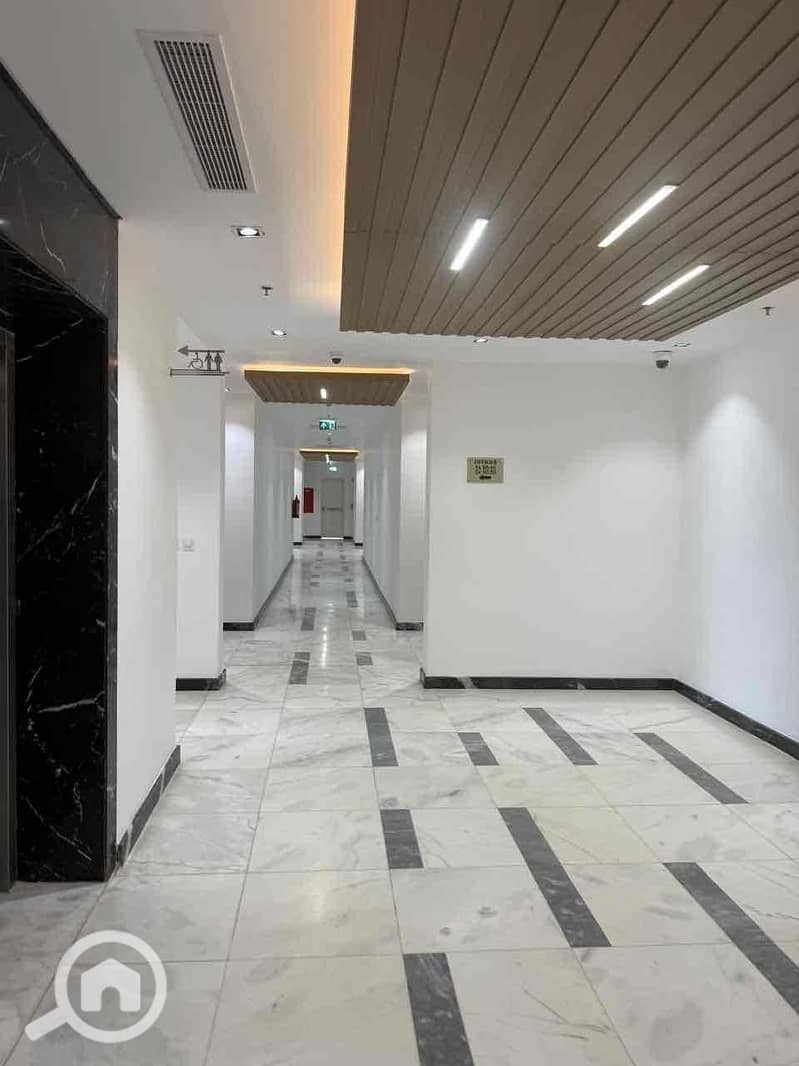 8 f6185782-1b86-4dd0-89fc-258556c34cba. jpg