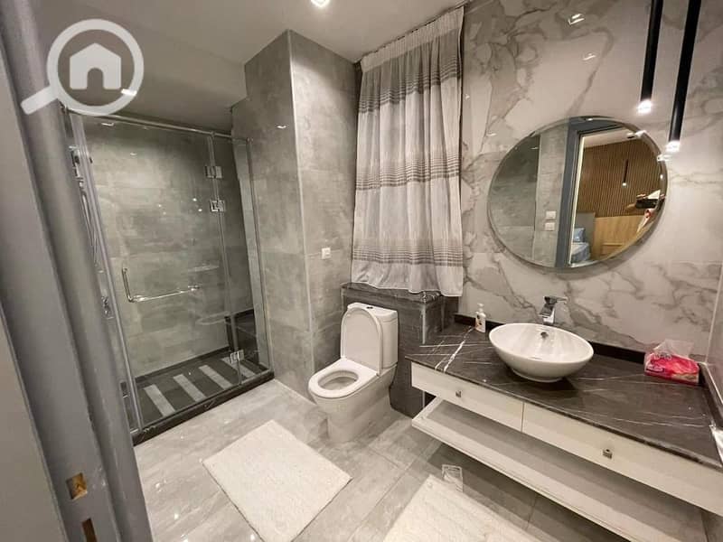 9 photo_5902249195123887245_y. jpg