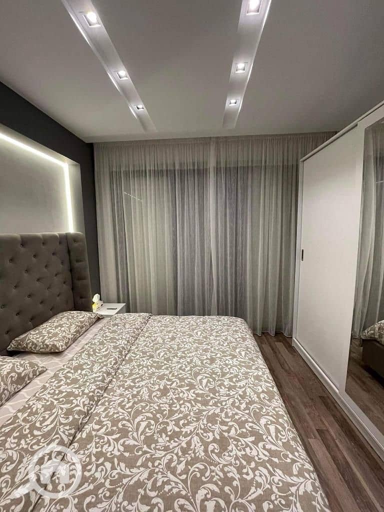 10 photo_5902249195123887243_y. jpg