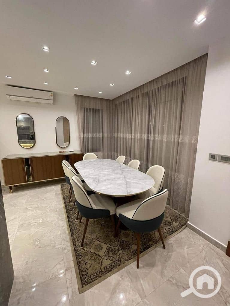 13 photo_5902249195123887240_y. jpg