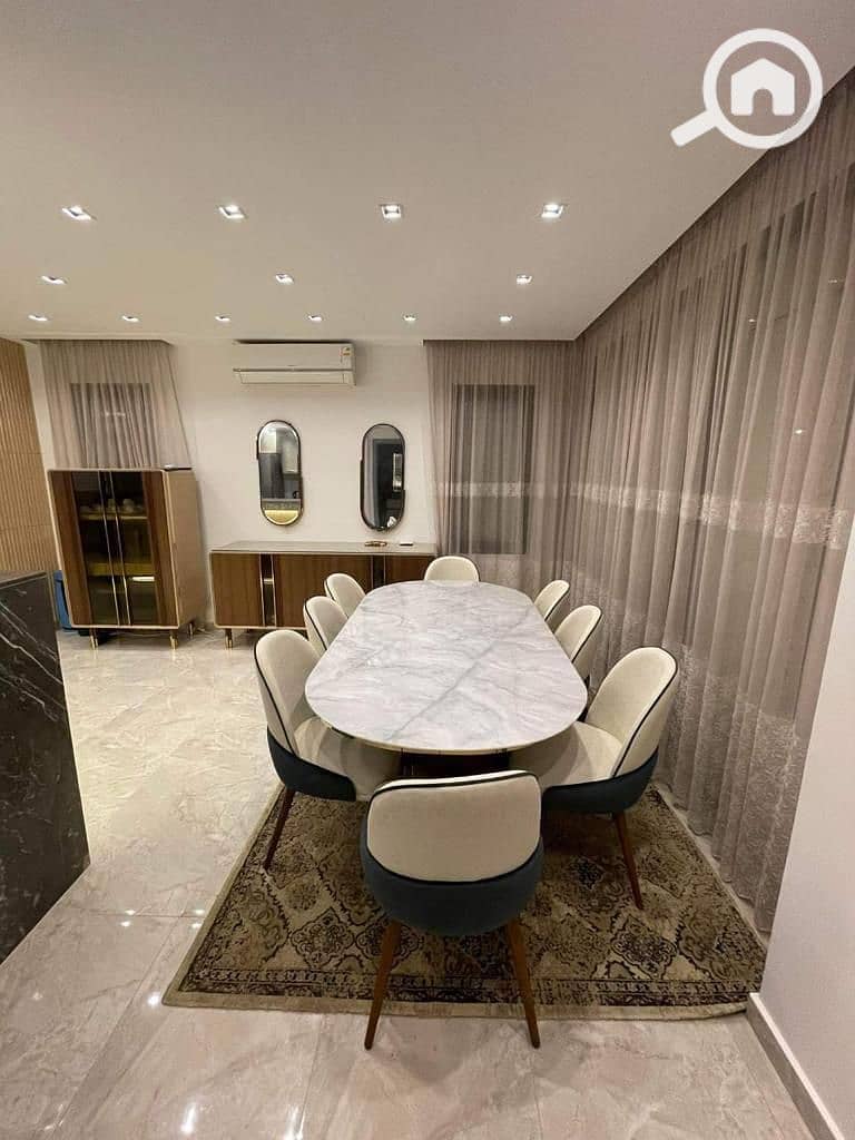 14 photo_5902249195123887239_y. jpg