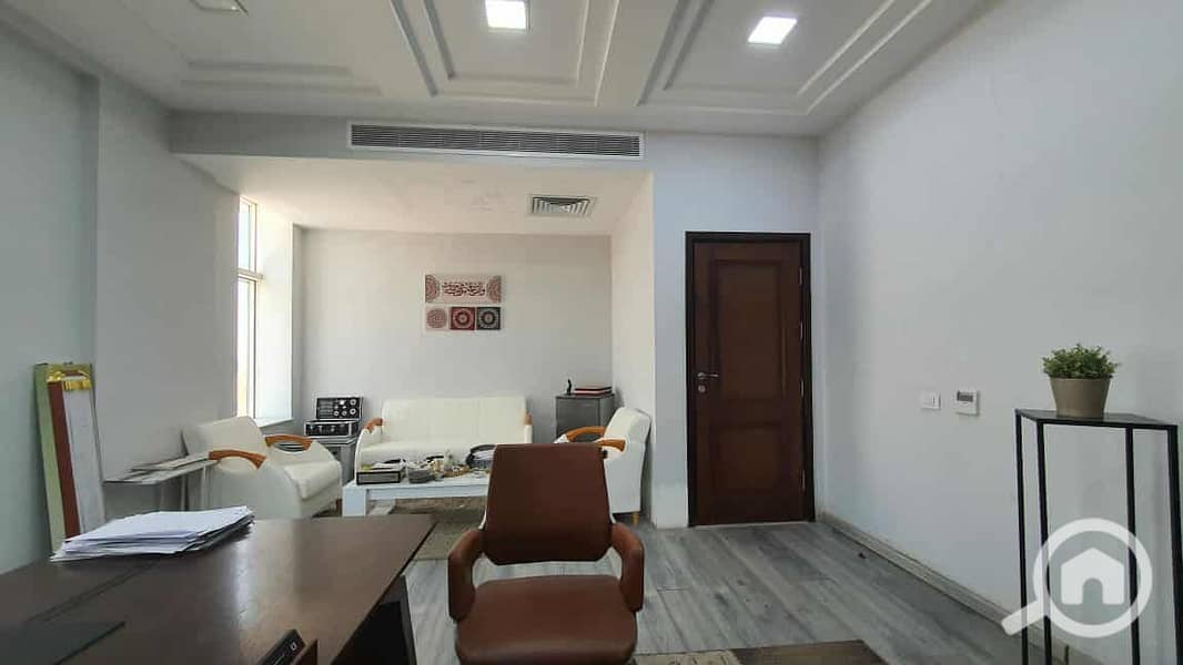 3 53d2daa1-0902-448c-8e74-c33582f5bee9. jpg