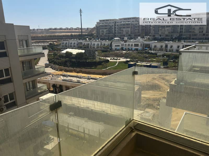 2 WhatsApp Image 2025-10-25 at 08.30. 07 (1). jpeg