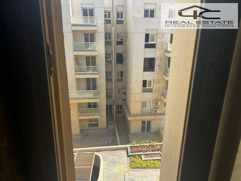 3 WhatsApp Image 2025-10-25 at 08.30. 08 (1). jpeg