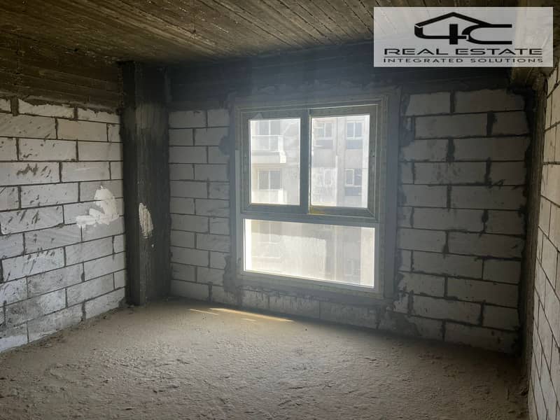 5 WhatsApp Image 2025-10-25 at 08.30. 08. jpeg