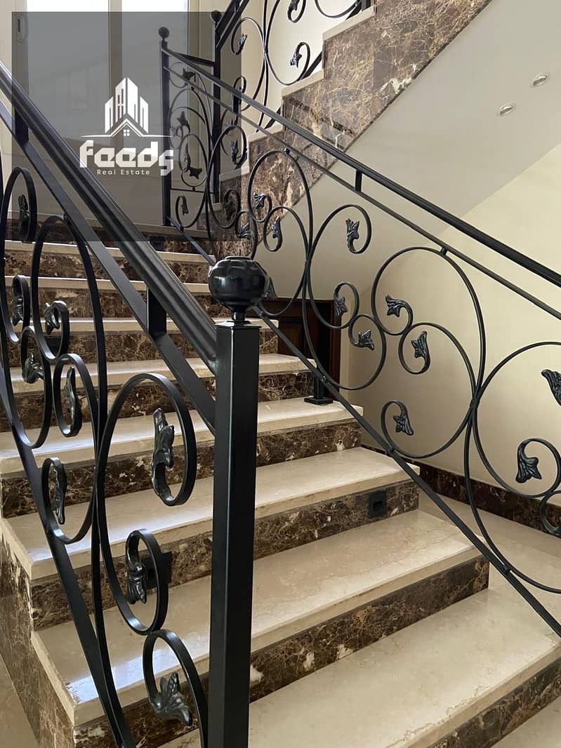 2 e77bdc31-9e25-4eed-be64-025188b28e33. jpg