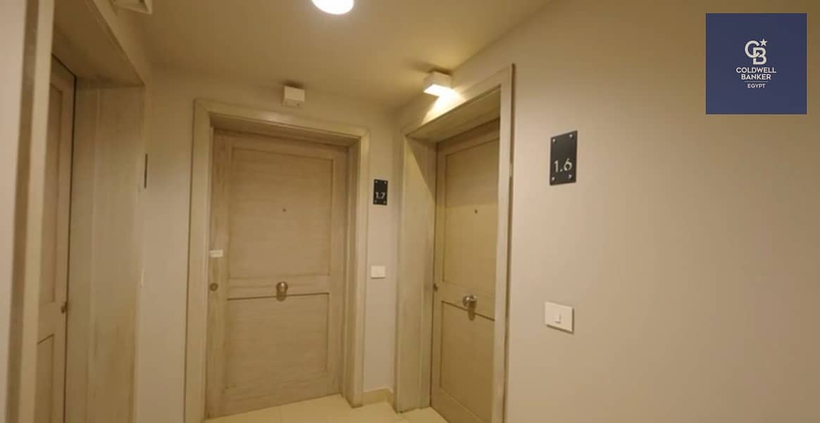 14 bbbde6bf-d7e0-46ad-b175-29c754d09814. jpeg