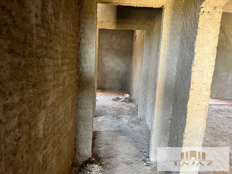 13 ac17e1dc-bd64-4ec9-9e95-8a4215e2b782. jpg