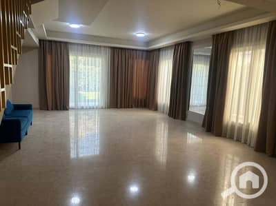 توين هاوس 3 غرف نوم للايجار في الشيخ زايد، الجيزة - 1000662235. jpg