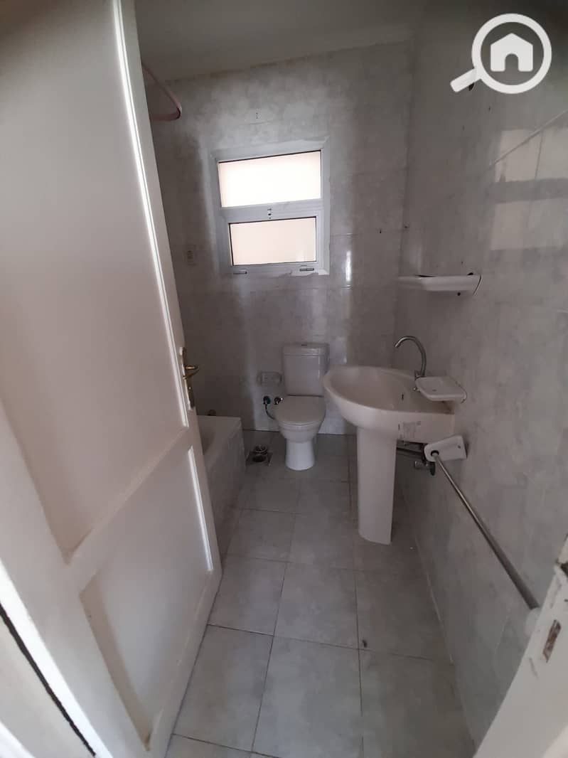 9 f8f25824-f4be-44e9-98c4-f517ba508fb9. jpg