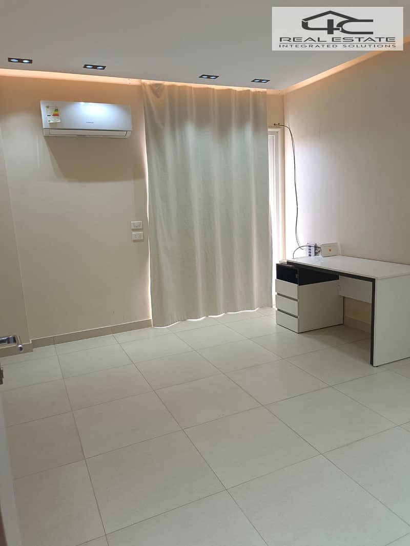 7 WhatsApp Image 2025-10-27 at 15.39. 25 (1). jpeg