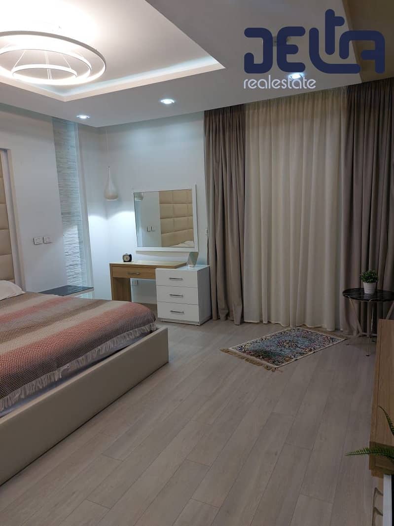 12 c7ddbd6c-bc95-4472-b999-c6a59600c618. jpg