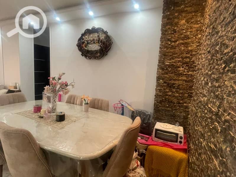 6 557738647_1115160830721848_1668543809325501947_n. jpg