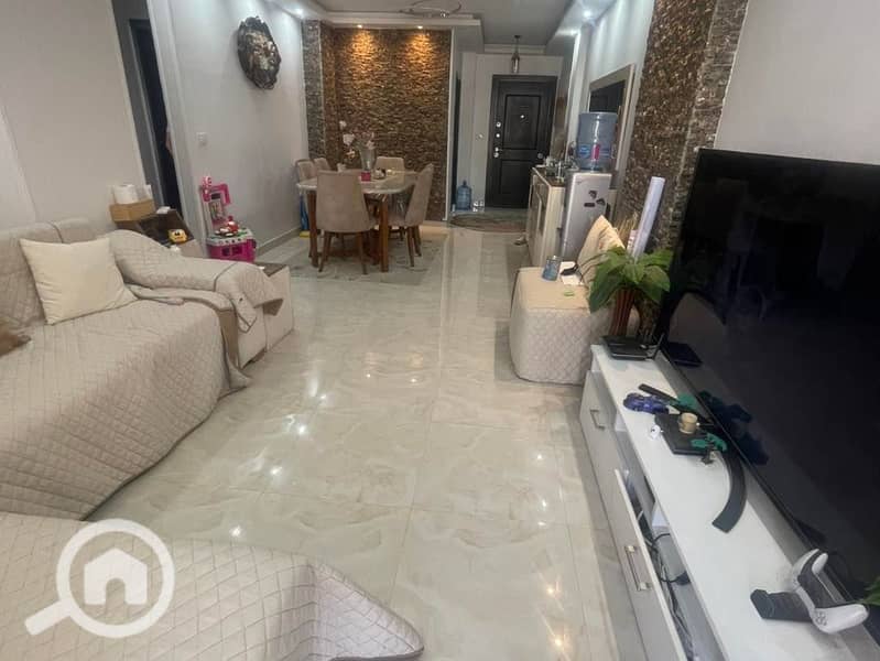 7 558085988_1115160827388515_4537932495513444394_n. jpg