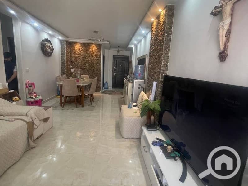 8 558877341_1115160800721851_2375077953131727006_n. jpg