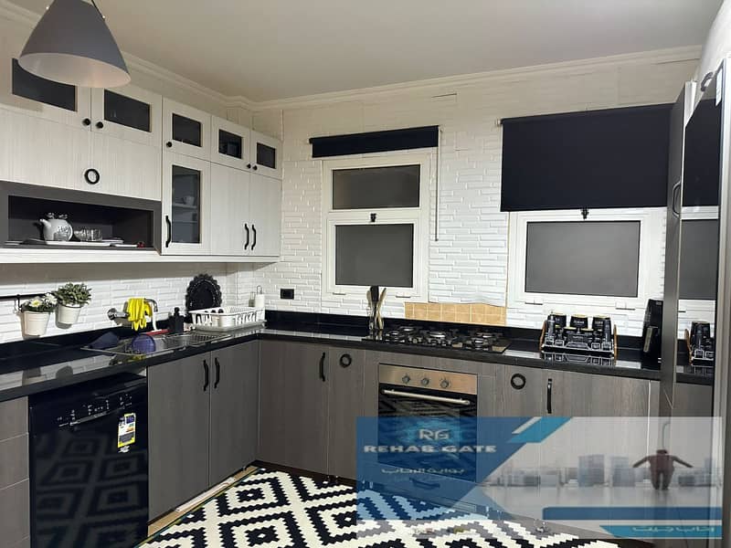 9 776cf69e-2370-435a-b371-b4f24927b861. jpg