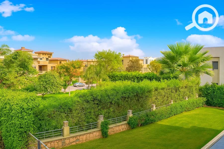 3 assets_task_01k1tfcwhmfnqsnnmj8b7r2r4k_1754309080_img_0. jpg