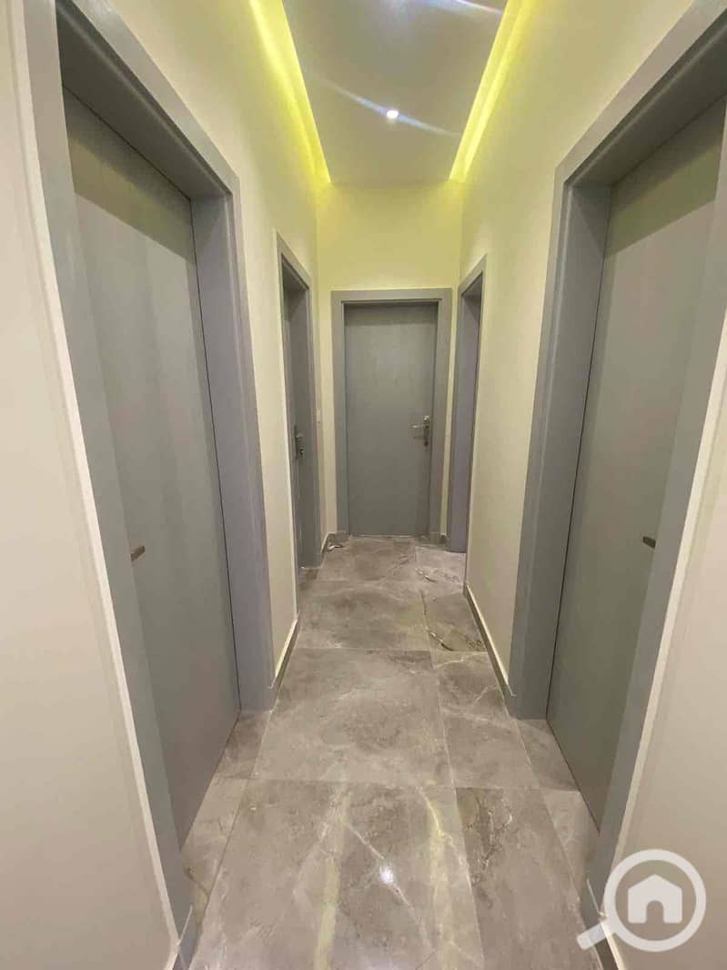 12 50f4018a-a002-4b1a-8c0f-c043cb713e57. jpg