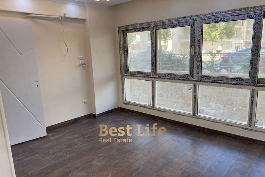 2 WhatsApp Image 2025-10-27 at 1.07. 21 PM (1). jpg