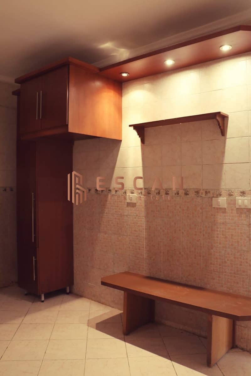 2 1be7bdef-6dbf-443f-9259-6c434737a2b7. jpeg