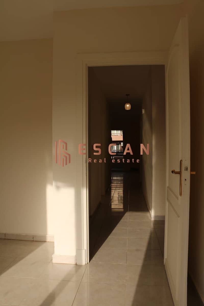 12 ac3e517e-4d31-42e1-9fd3-904dff83b96a. jpeg