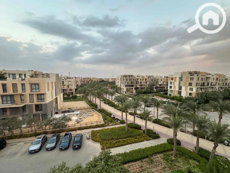 14 5e2f86ef-e8b9-4675-85e6-689c0edee06e. jpg