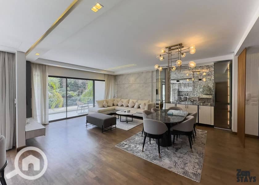 4 49f59025-9602-4821-956a-c57e87370d73. jpg