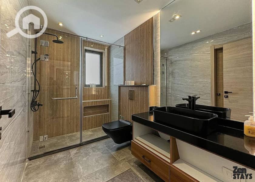 13 dd8f7cc4-45ab-4ed1-ba60-d987ff538d44. jpg