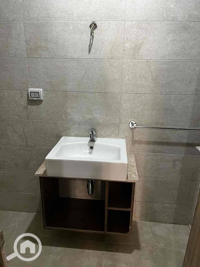 6 178f47bb-adc9-4049-a447-4d94f4298a62. jpg