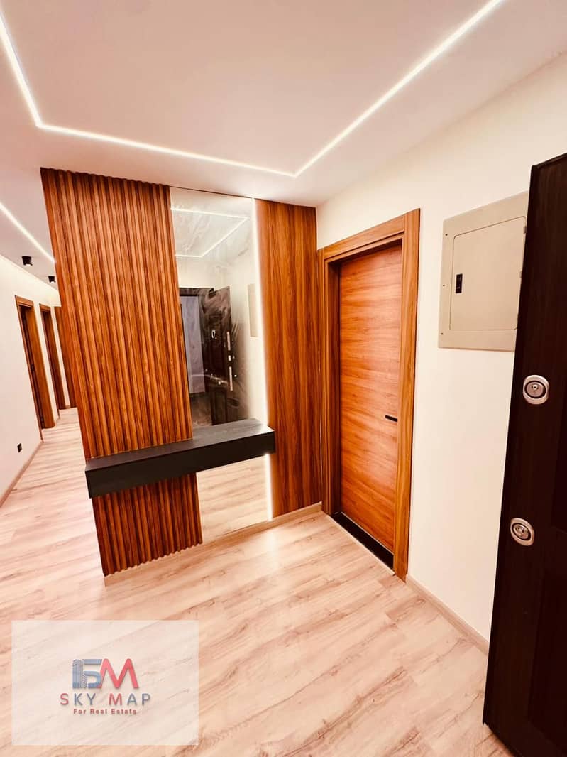 9 84d15f25-8c4c-428b-ad64-e4bf05793ebb. jpeg