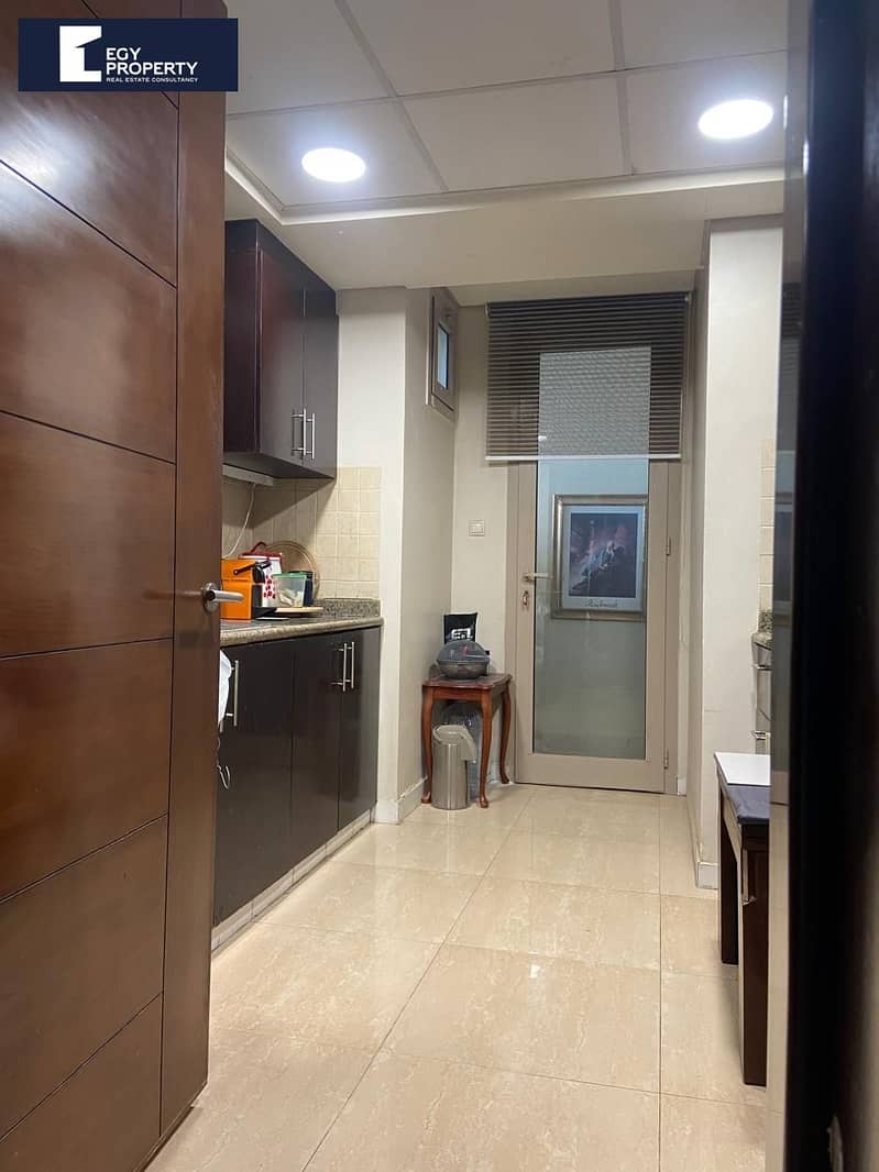 4 _files_a1987f96-98d2-443b-8f80-b2c4ee6318fa. jpeg