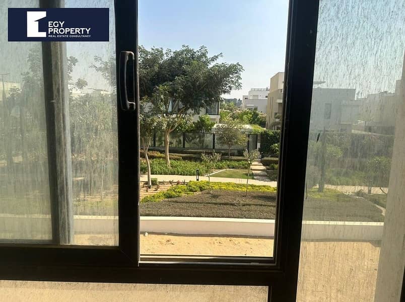 4 _files_WhatsApp Image 2025-10-15 at 23.38. 38_14eb50ae. jpg